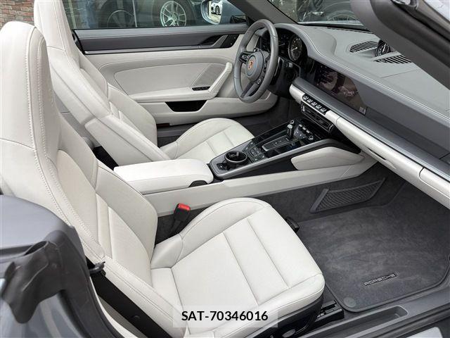 Porsche 911 2024-09 8316389-19