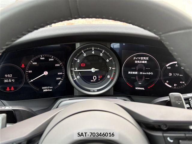 Porsche 911 2024-09 8316389-21