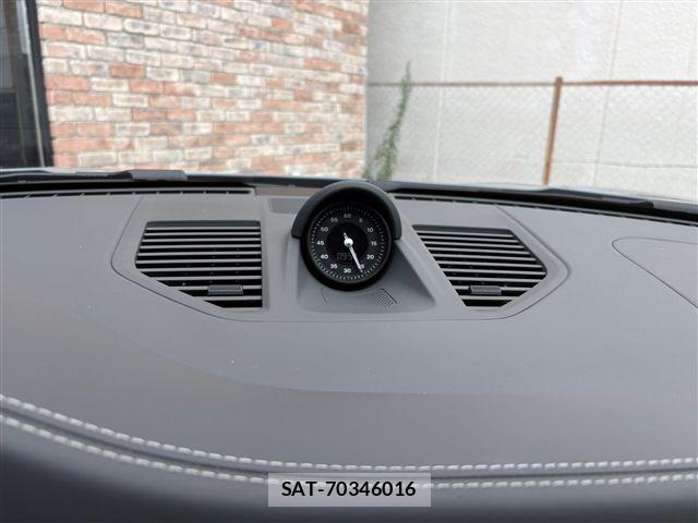Porsche 911 2024-09 8316389-23