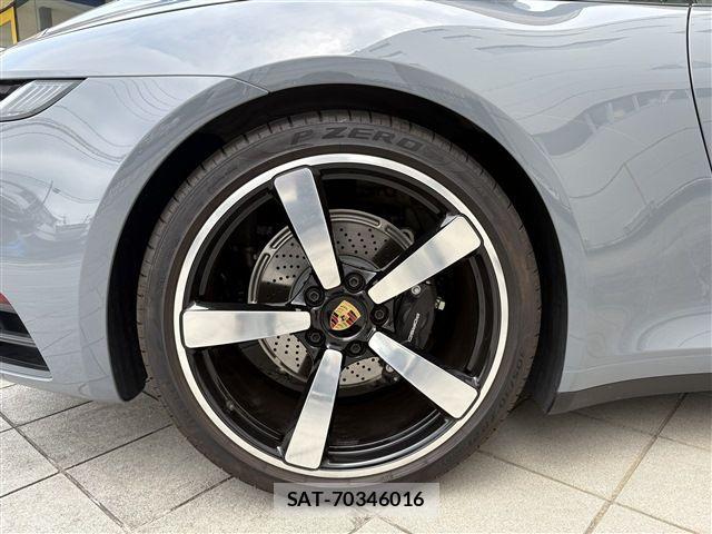 Porsche 911 2024-09 8316389-7