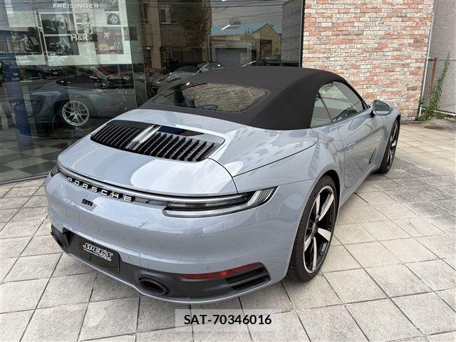 Porsche 911 2024-09 8316389-8