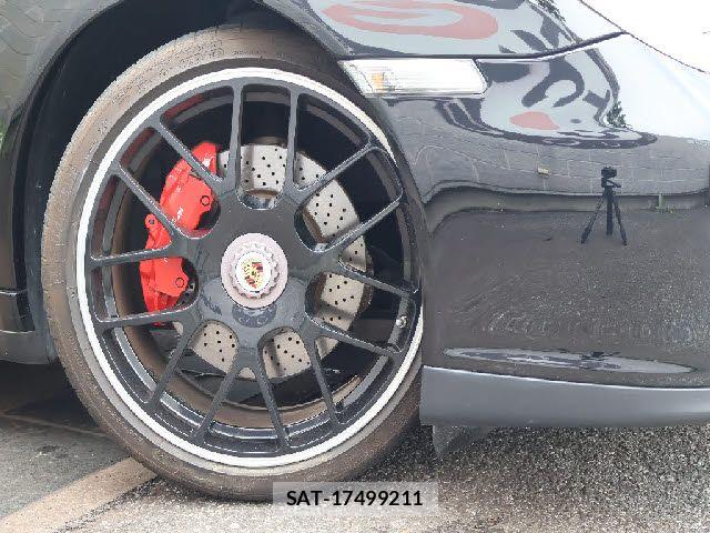 Porsche 911 2012-06 8660967-7