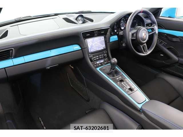 Porsche 911 2020-02 1405340-9