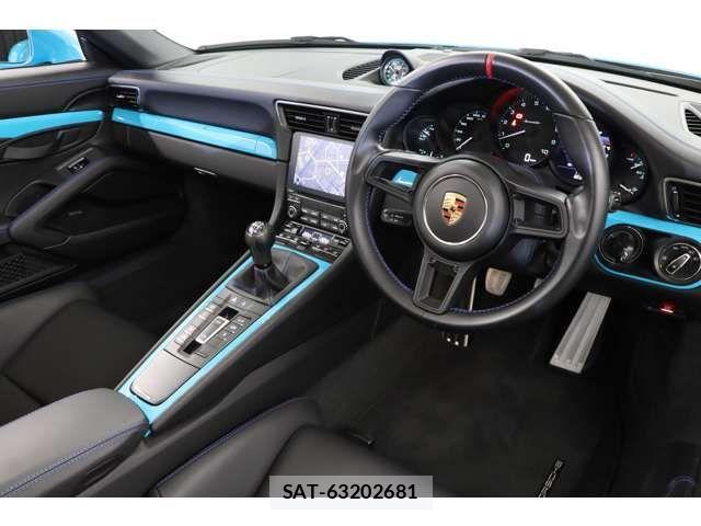 Porsche 911 2020-02 1405340-4