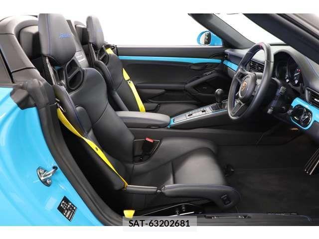 Porsche 911 2020-02 1405340-5