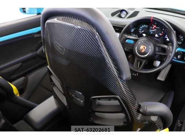 Porsche 911 2020-02 1405340-8