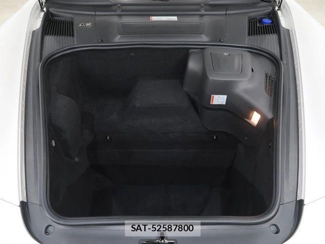 Porsche 911 2011-06 6752859-18