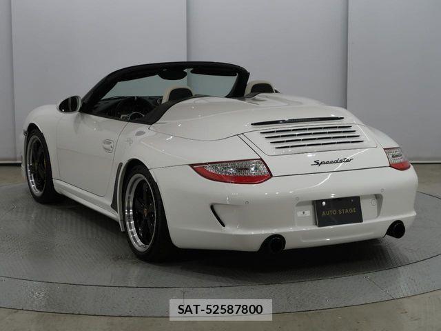 Porsche 911 2011-06 6752859-8