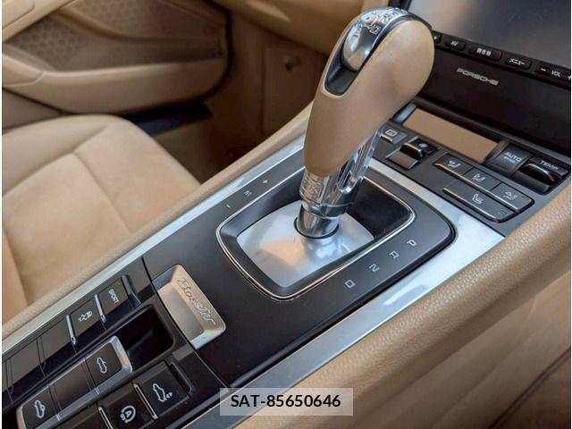 Porsche BOXSTER 2015-06 3422644-5