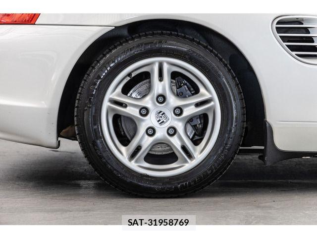 Porsche BOXSTER 2004-04 4976888-11