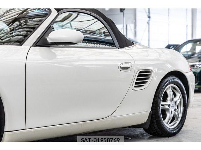 Porsche BOXSTER 2004-04 4976888-16