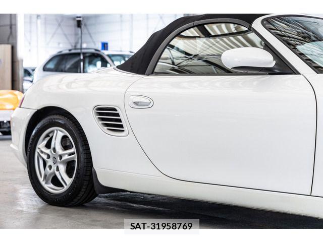 Porsche BOXSTER 2004-04 4976888-17