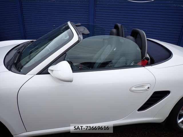 Porsche BOXSTER 2011-07 1309664-9