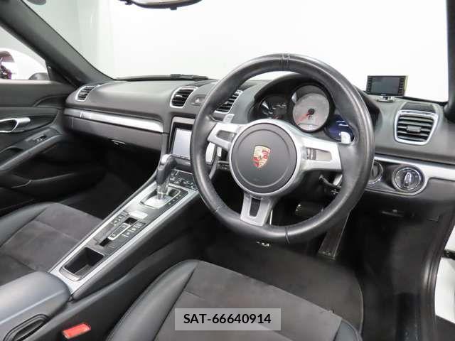 Porsche BOXSTER 2015-02 6016056-15