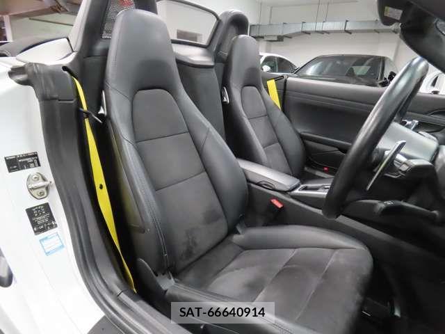 Porsche BOXSTER 2015-02 6016056-18