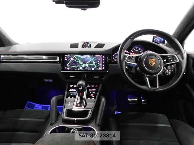 Porsche CAYENNE 2023-02 613727-1