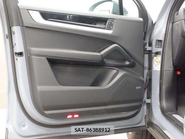 Porsche CAYENNE 2024-01 815149-13