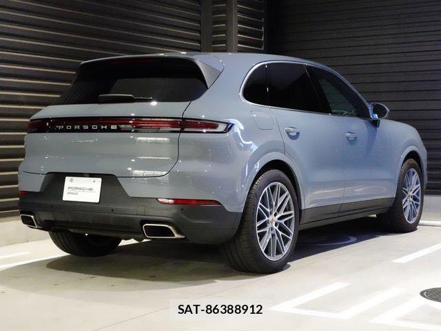 Porsche CAYENNE 2024-01 815149-3