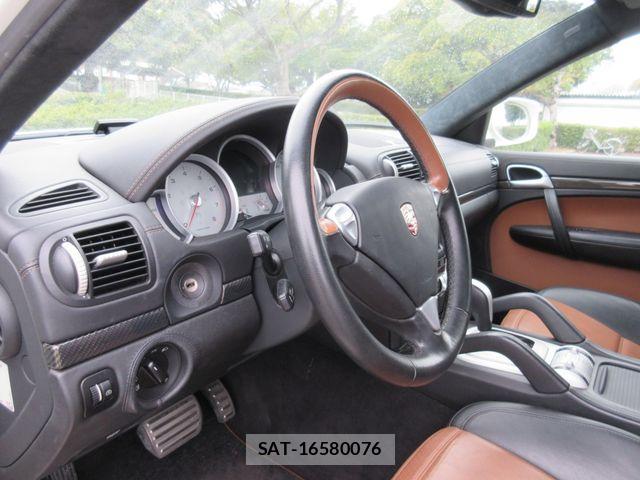 Porsche CAYENNE 2009-02 852987-1