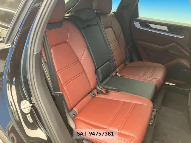 Porsche CAYENNE 2023-10 1190727-16