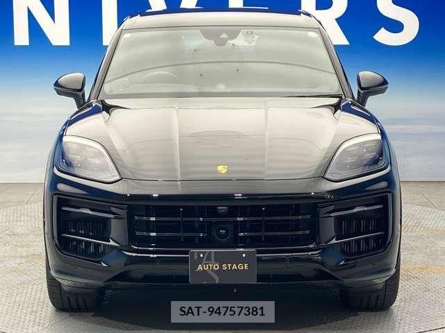 Porsche CAYENNE 2023-10 1190727-4