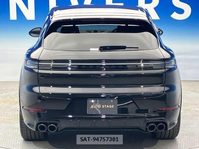 Porsche CAYENNE 2023-10 1190727-5