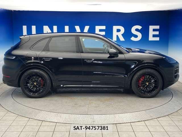 Porsche CAYENNE 2023-10 1190727-6