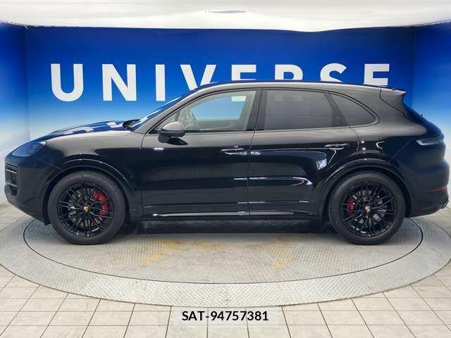Porsche CAYENNE 2023-10 1190727-7