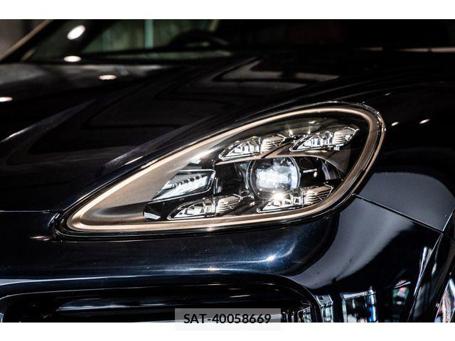 Porsche CAYENNE 2018-10 1375030-17