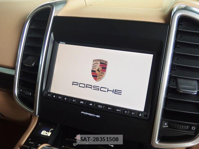 Porsche CAYENNE 2011-01 1414238-27