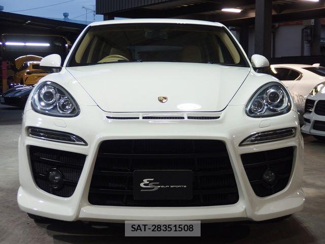 Porsche CAYENNE 2011-01 1414238-3