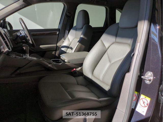 Porsche CAYENNE 2015-06 1626802-3