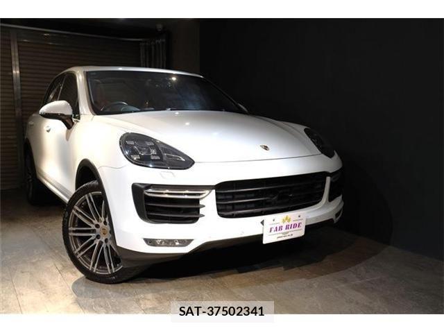 Porsche CAYENNE 2015-03 3383454-0