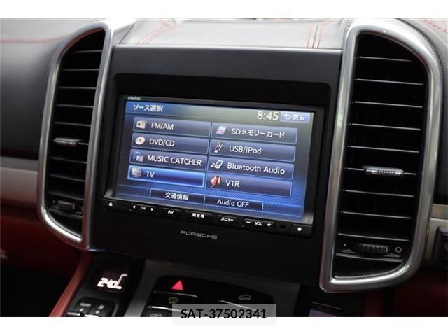Porsche CAYENNE 2015-03 3383454-23