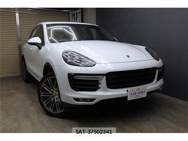 Porsche CAYENNE 2015-03 3383454-3