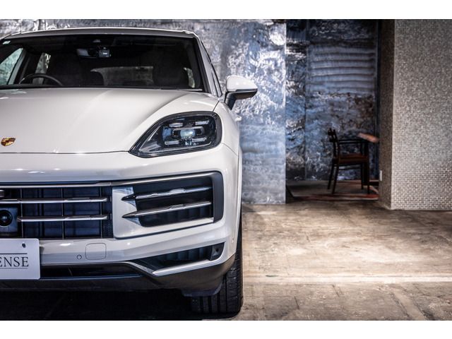 Porsche CAYENNE 2025-03 3680078-11