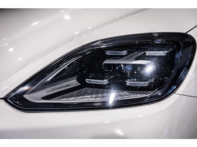 Porsche CAYENNE 2025-03 3680078-18