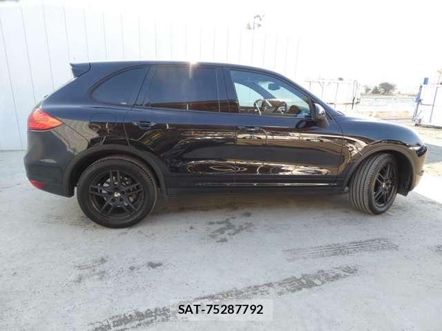 Porsche CAYENNE 2012-06 4976908-15