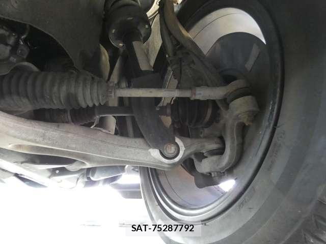 Porsche CAYENNE 2012-06 4976908-23