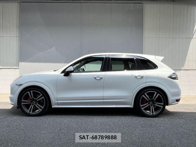 Porsche CAYENNE 2013-11 5875430-1