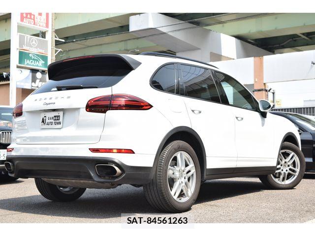 Porsche CAYENNE 2016-06 5875434-3