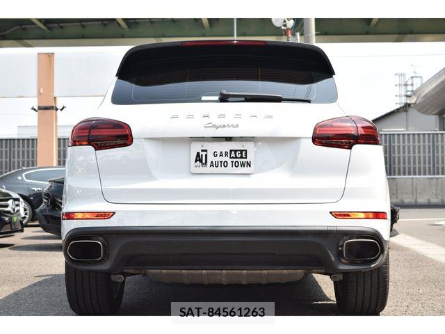 Porsche CAYENNE 2016-06 5875434-4