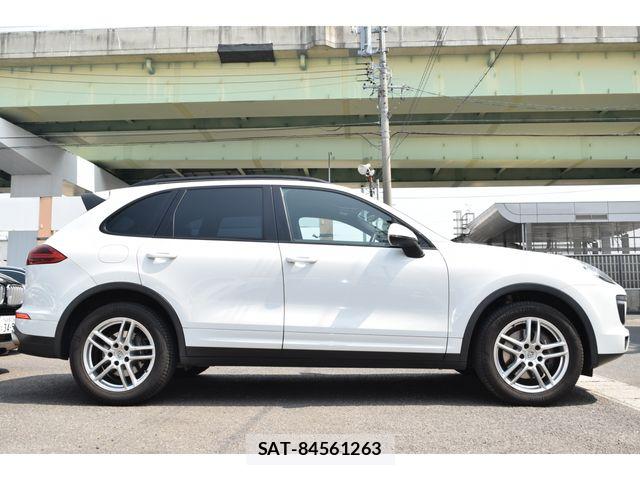 Porsche CAYENNE 2016-06 5875434-7