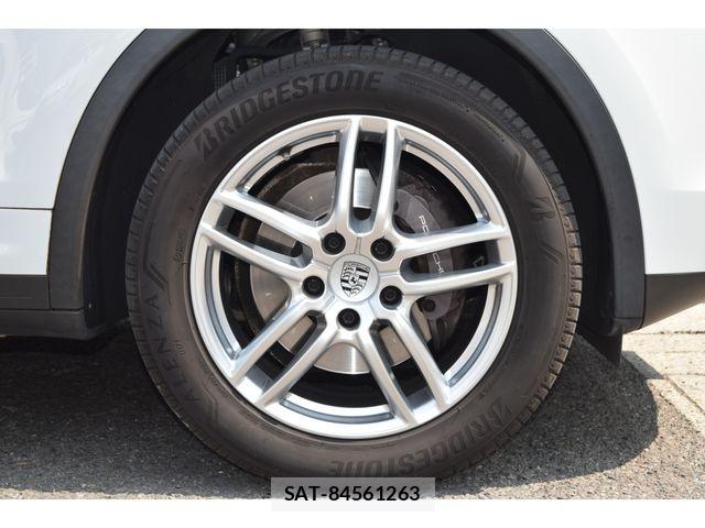 Porsche CAYENNE 2016-06 5875434-8