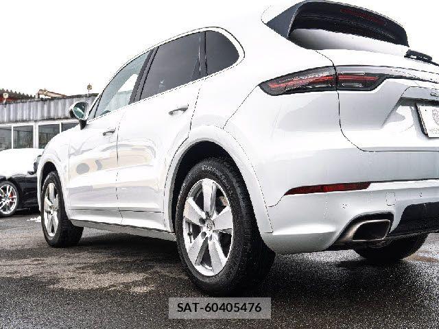 Porsche CAYENNE 2018-08 6246657-12