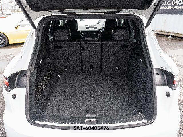 Porsche CAYENNE 2018-08 6246657-6