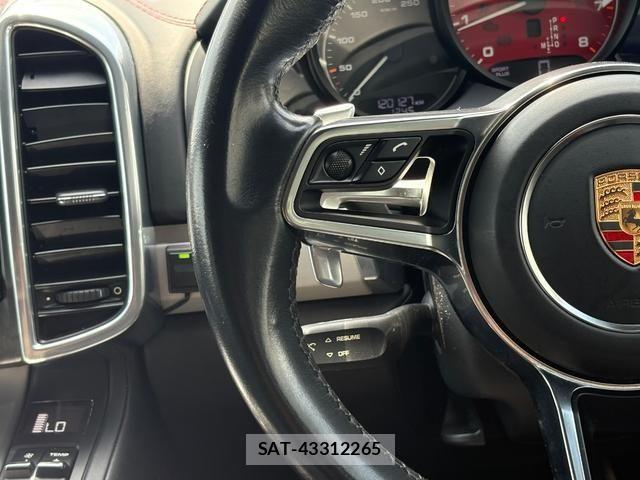 Porsche CAYENNE 2015-06 6246658-13