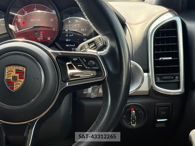 Porsche CAYENNE 2015-06 6246658-14