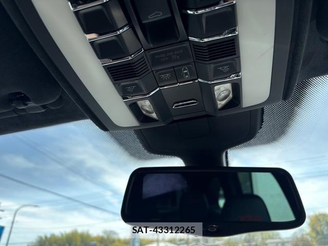 Porsche CAYENNE 2015-06 6246658-26