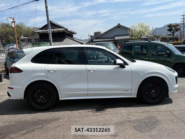 Porsche CAYENNE 2015-06 6246658-4